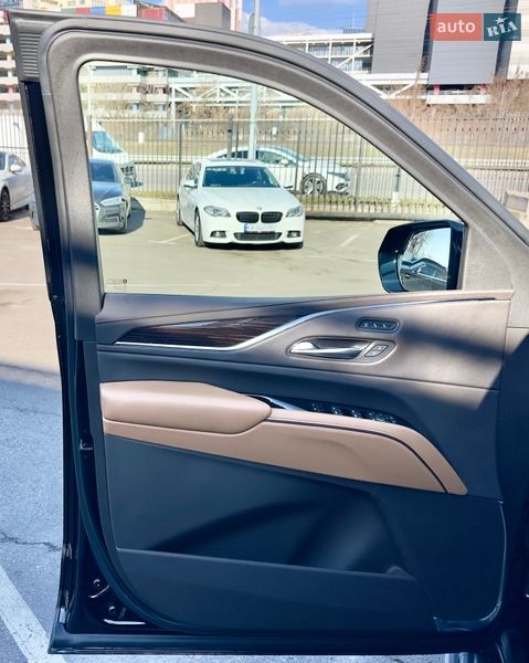 Позашляховик / Кросовер Cadillac Escalade 2021 в Києві