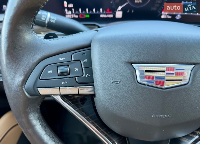 Позашляховик / Кросовер Cadillac Escalade 2021 в Києві