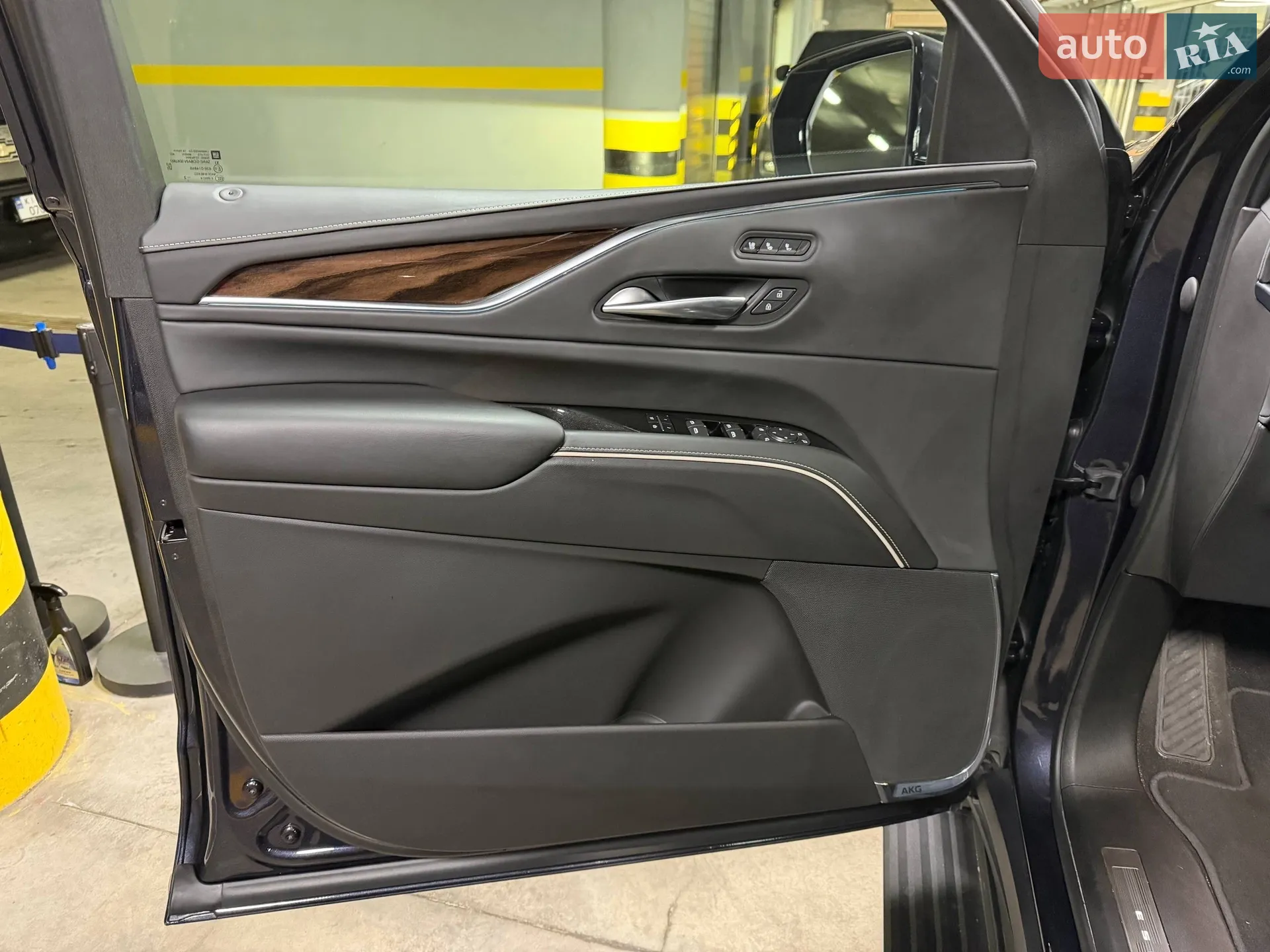2022 Cadillac Escalade - мініатюра 37