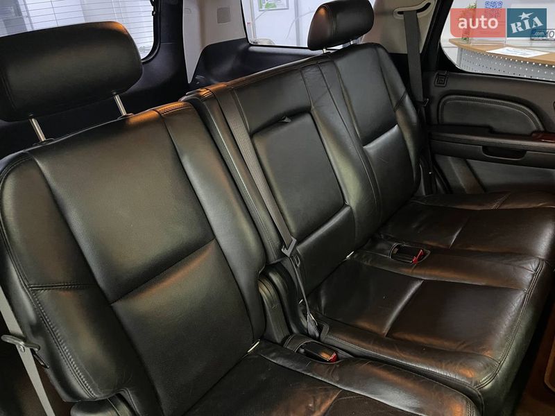 Внедорожник / Кроссовер Cadillac Escalade 2008 в Киеве фото 25 Внедорожник / Кроссовер Cadillac Escalade 2008 в Киеве