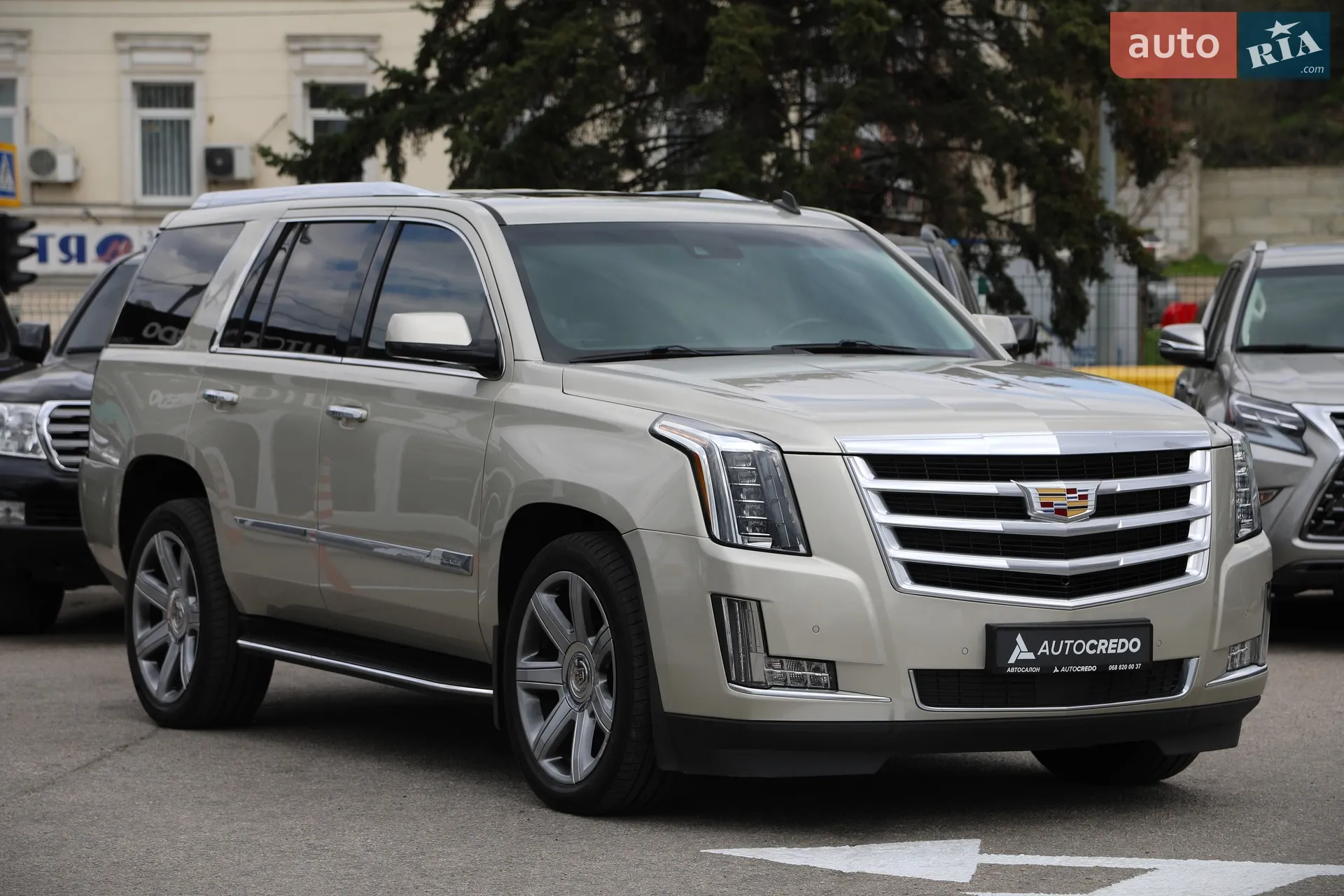 2014 Cadillac Escalade - мініатюра 3