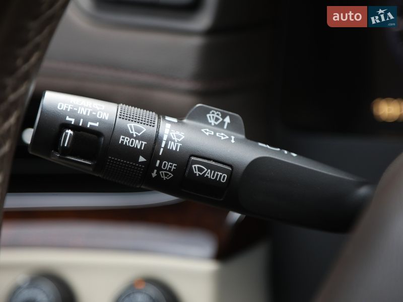 Позашляховик / Кросовер Cadillac Escalade 2014 в Харкові