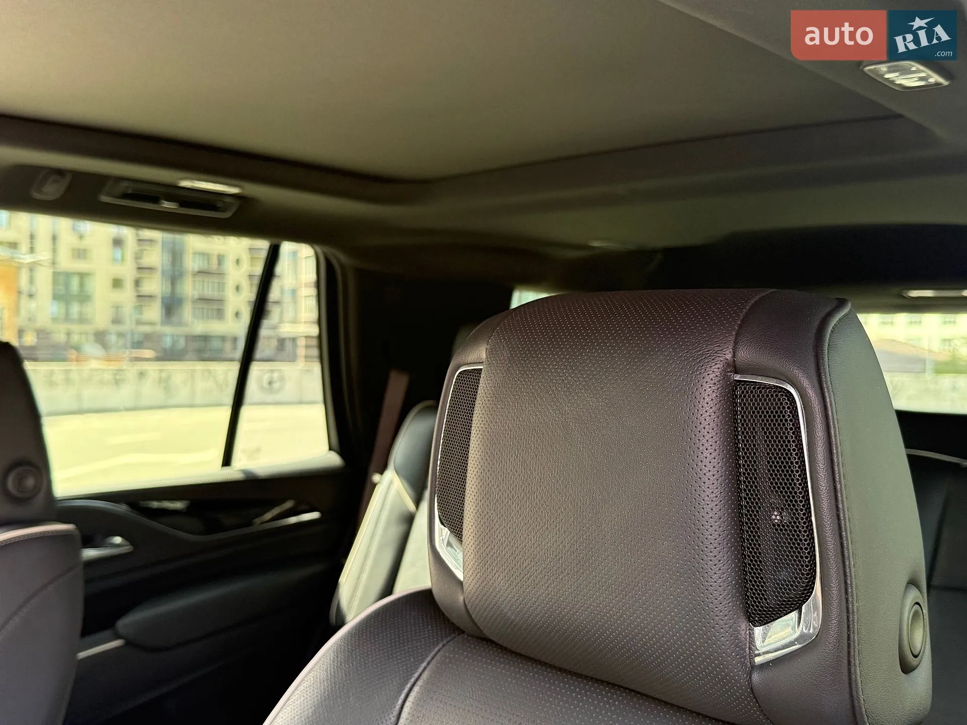 2021 Cadillac Escalade - мініатюра 32