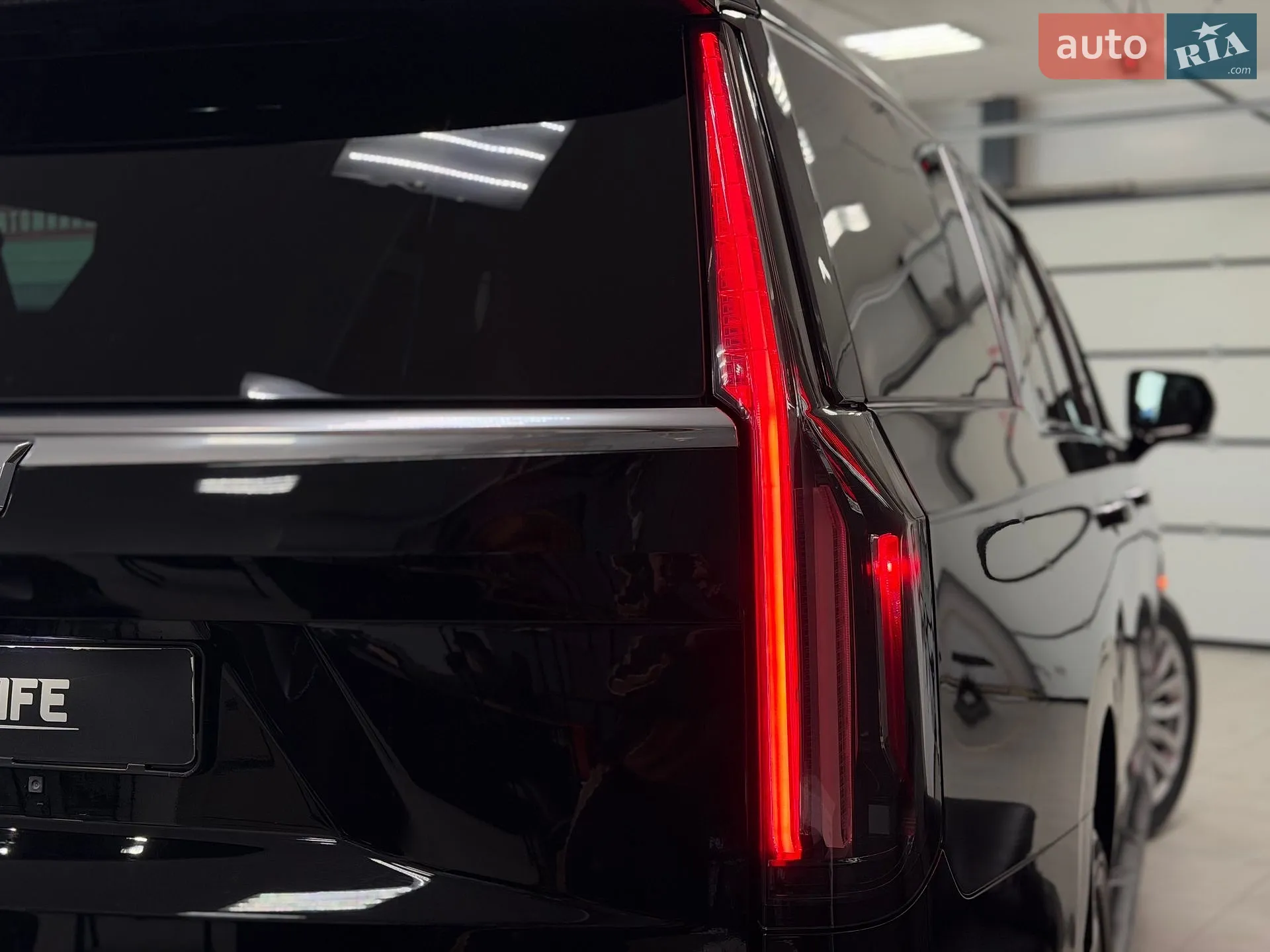 2023 Cadillac Escalade - мініатюра 15