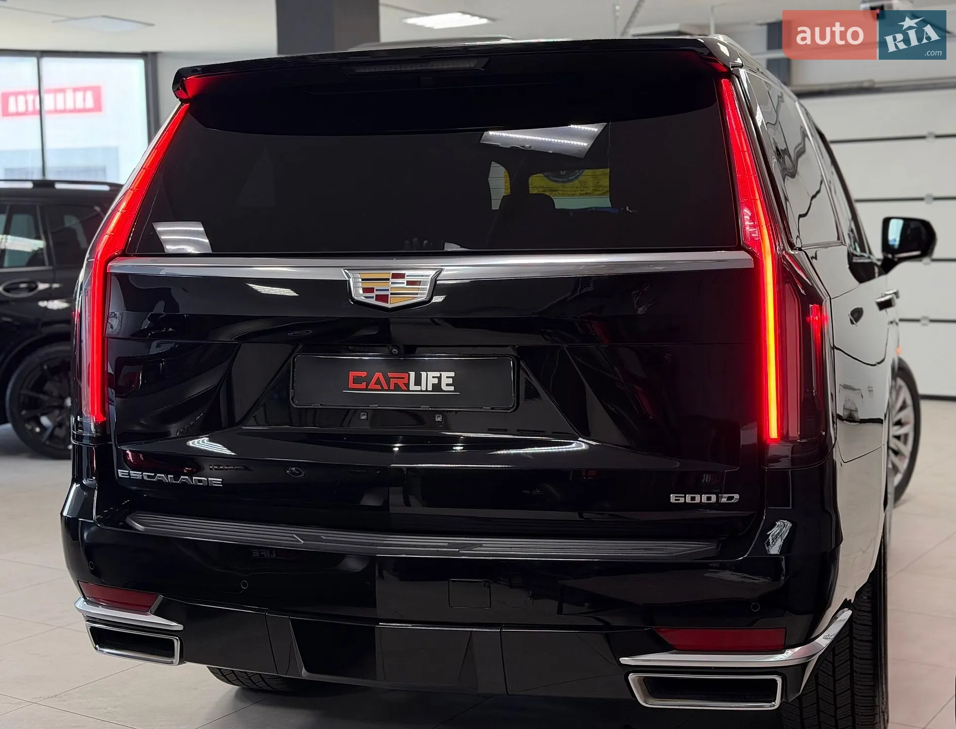 2023 Cadillac Escalade - мініатюра 19