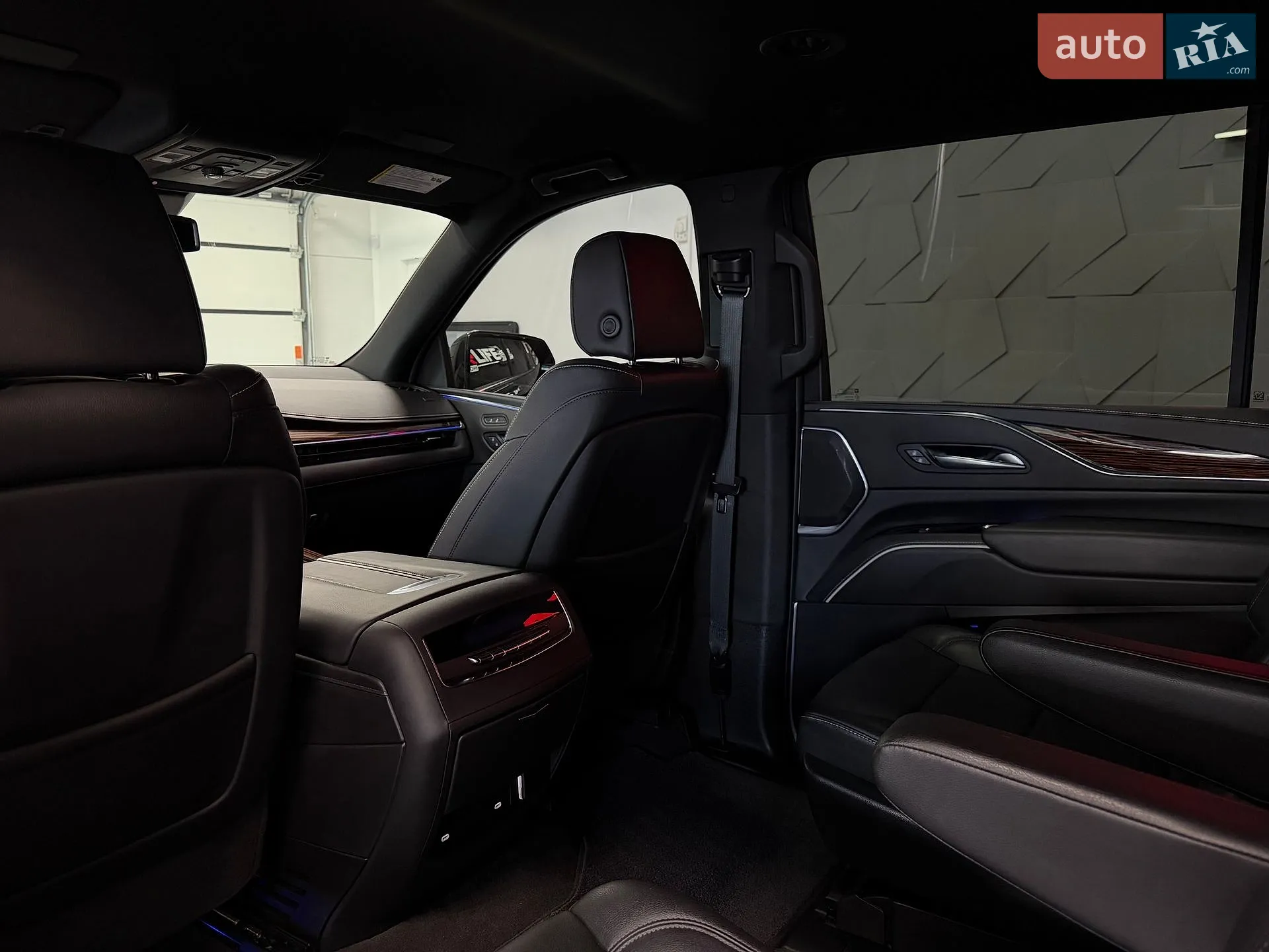 2023 Cadillac Escalade - мініатюра 48