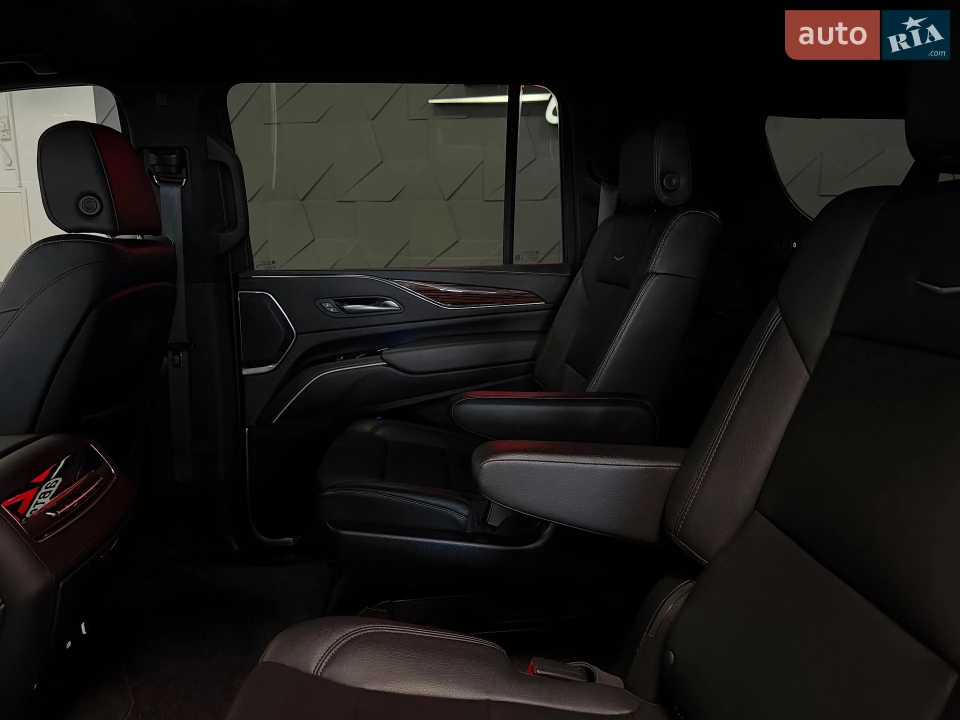 2023 Cadillac Escalade - мініатюра 49