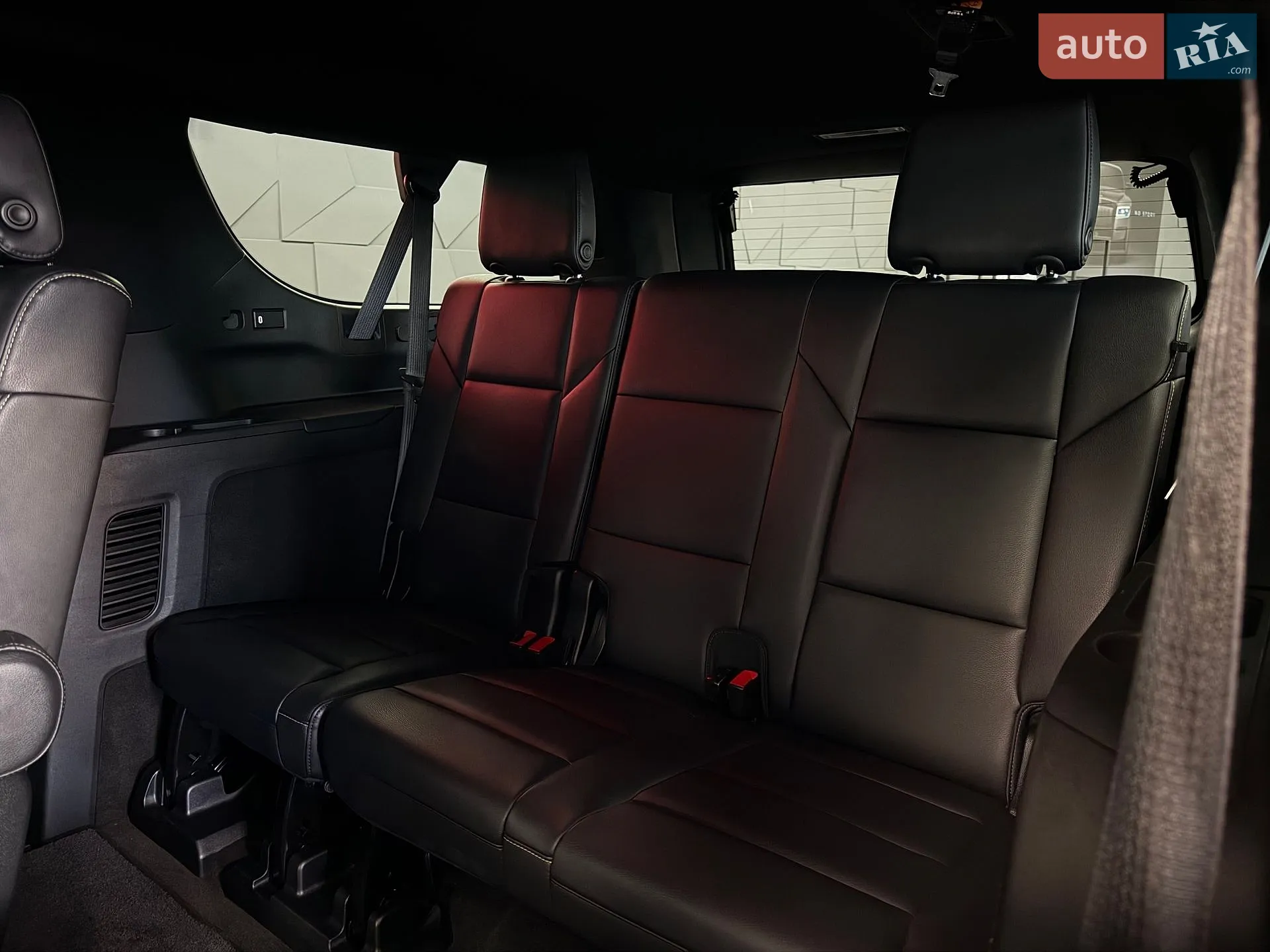 2023 Cadillac Escalade - мініатюра 52