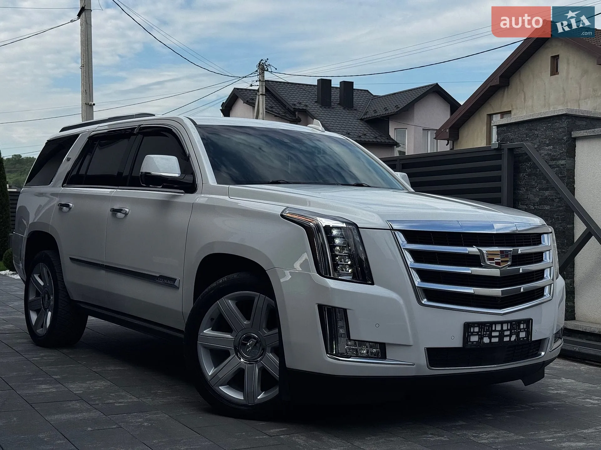 2016 Cadillac Escalade - мініатюра 2
