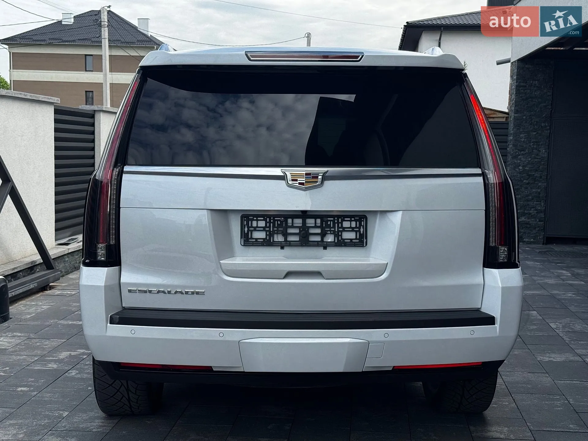 2016 Cadillac Escalade - мініатюра 10