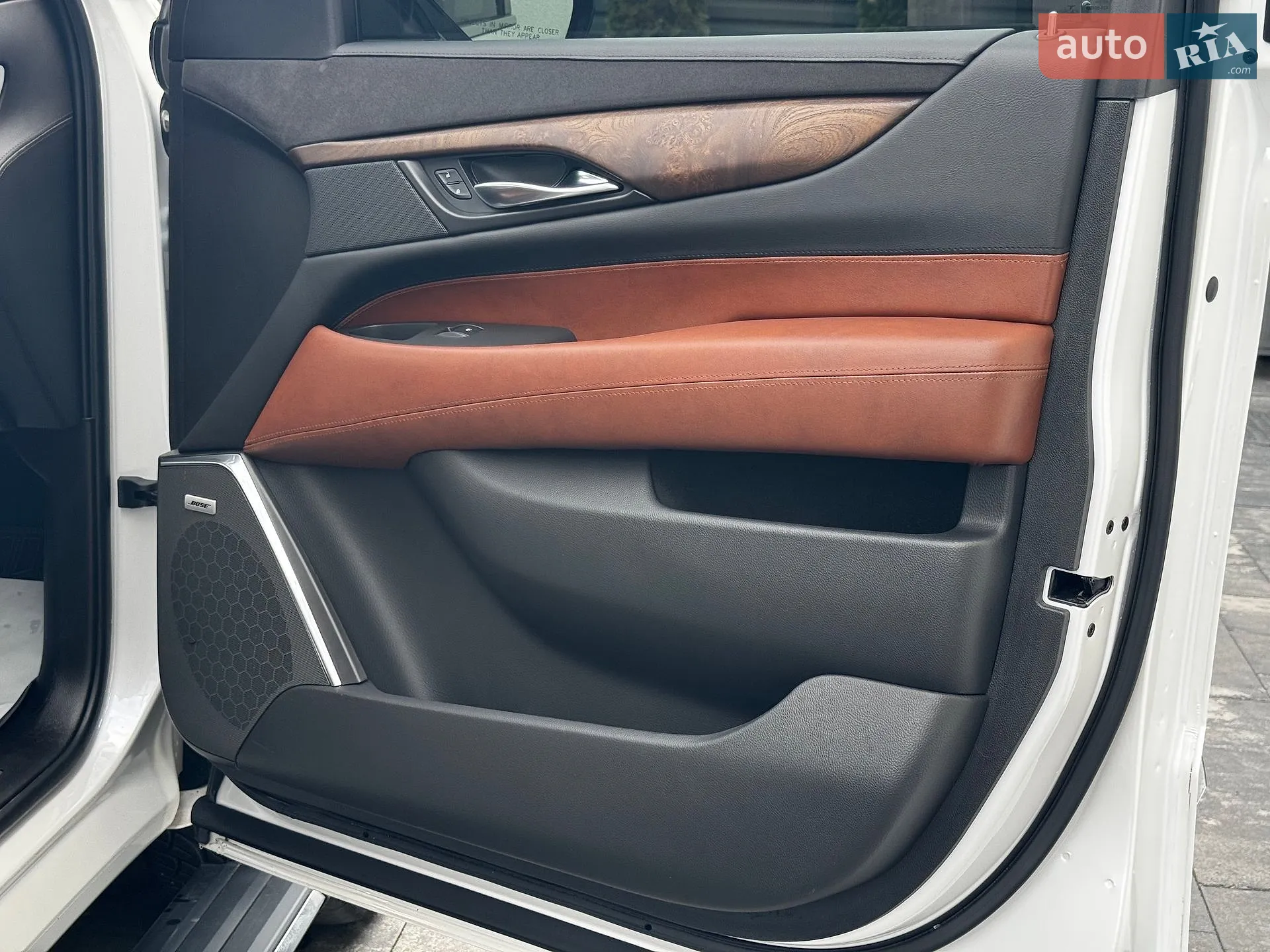 2016 Cadillac Escalade - мініатюра 58