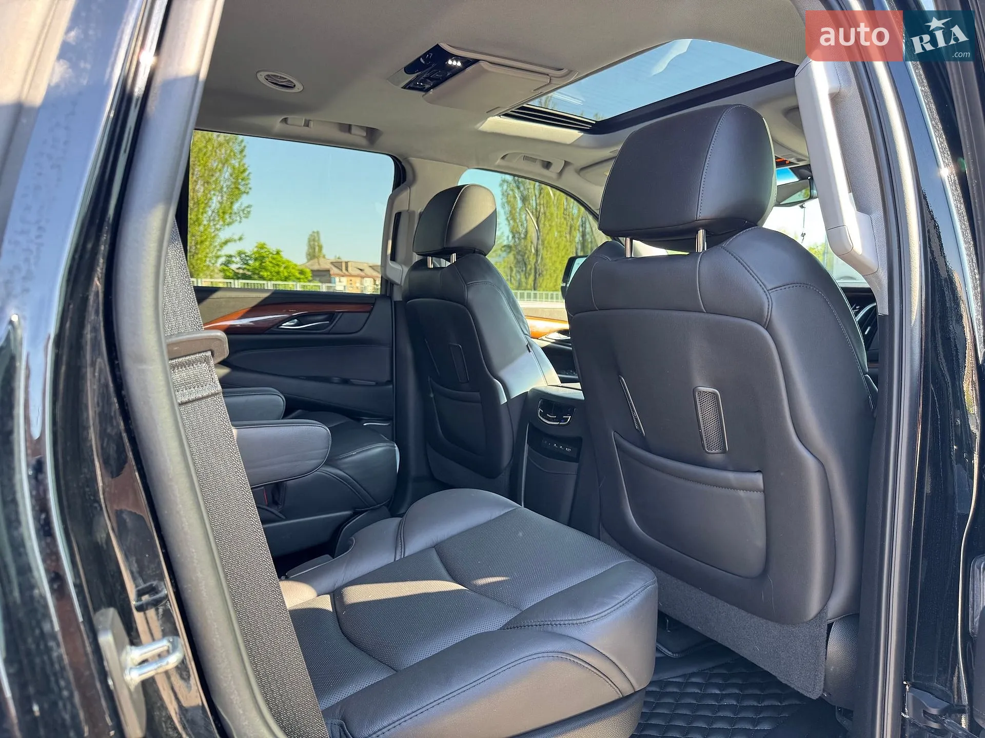 2018 Cadillac Escalade - мініатюра 11