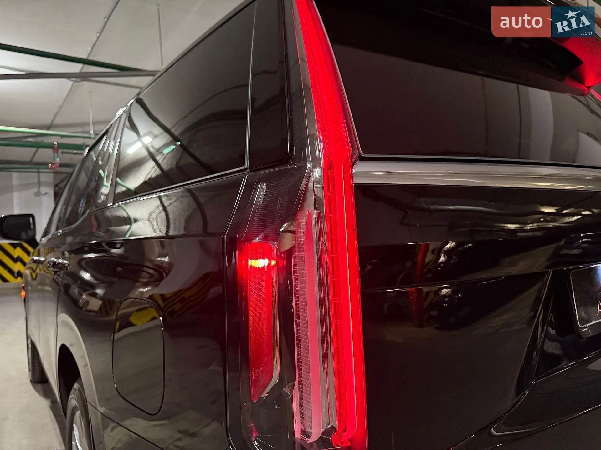 2022 Cadillac Escalade - мініатюра 23