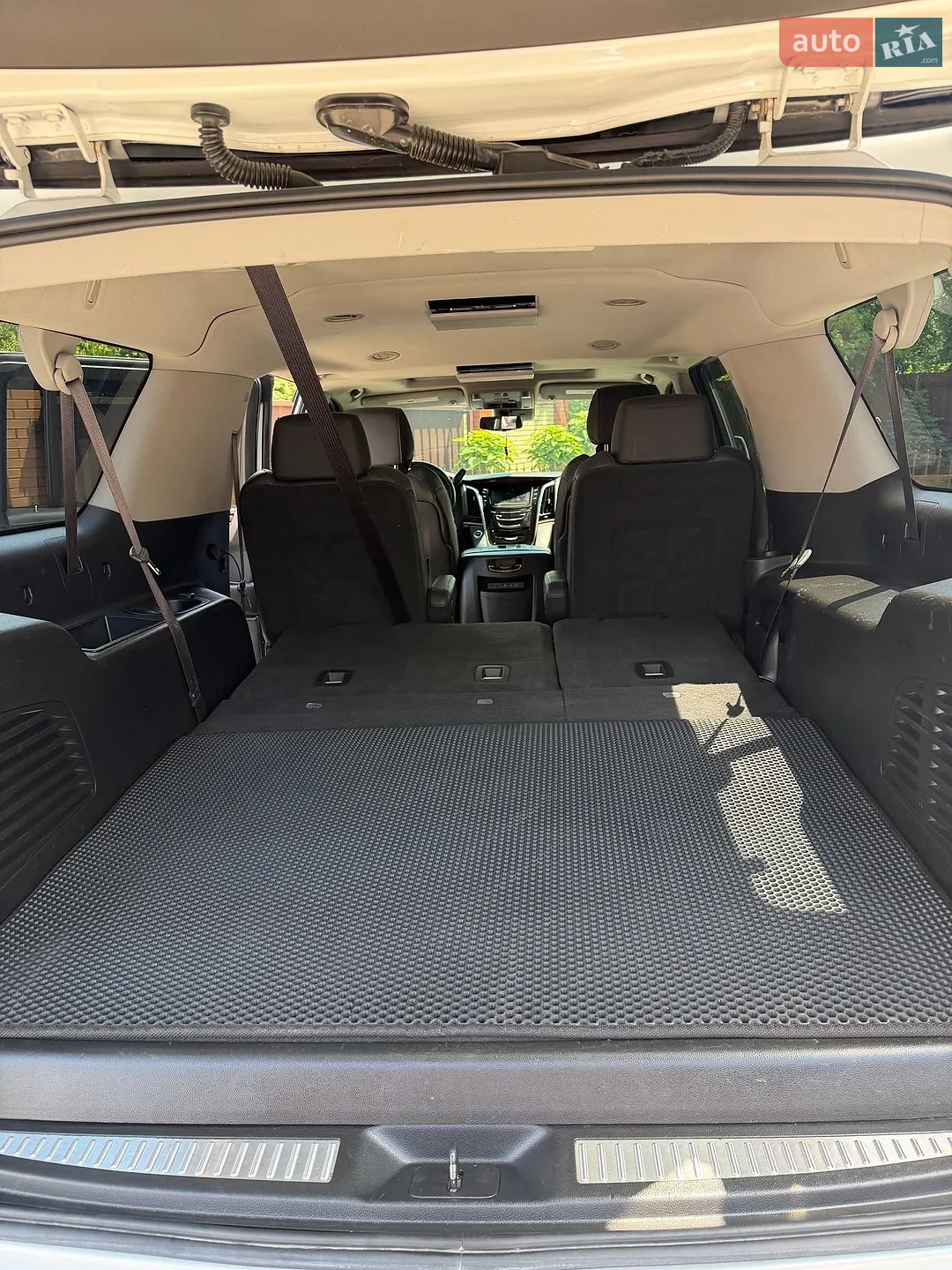 2017 Cadillac Escalade - мініатюра 10