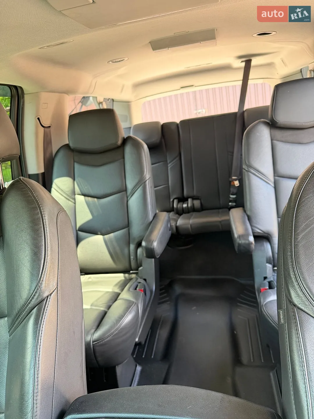 2017 Cadillac Escalade - мініатюра 27