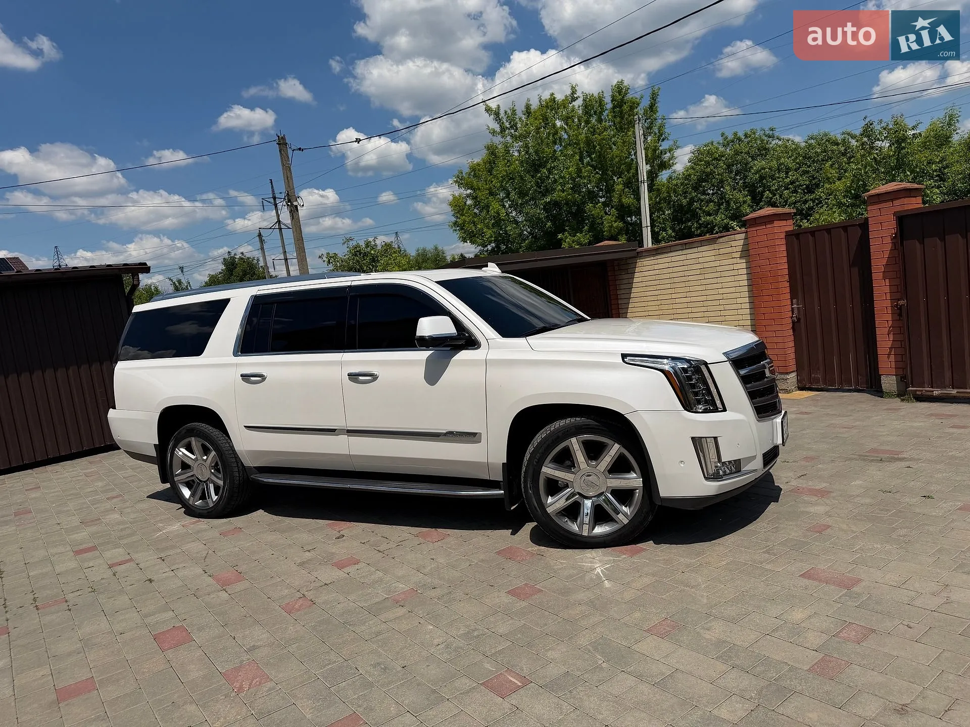 2017 Cadillac Escalade - мініатюра 32