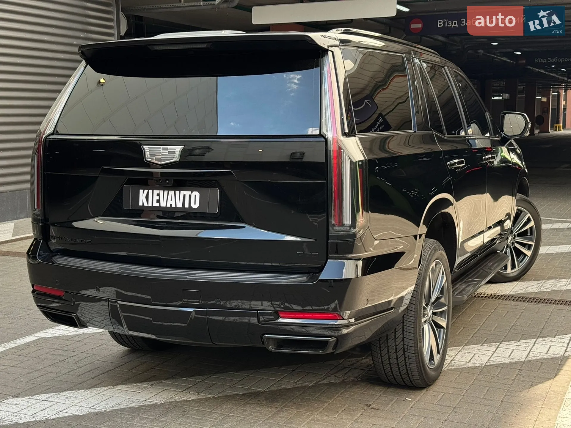 2024 Cadillac Escalade - мініатюра 9