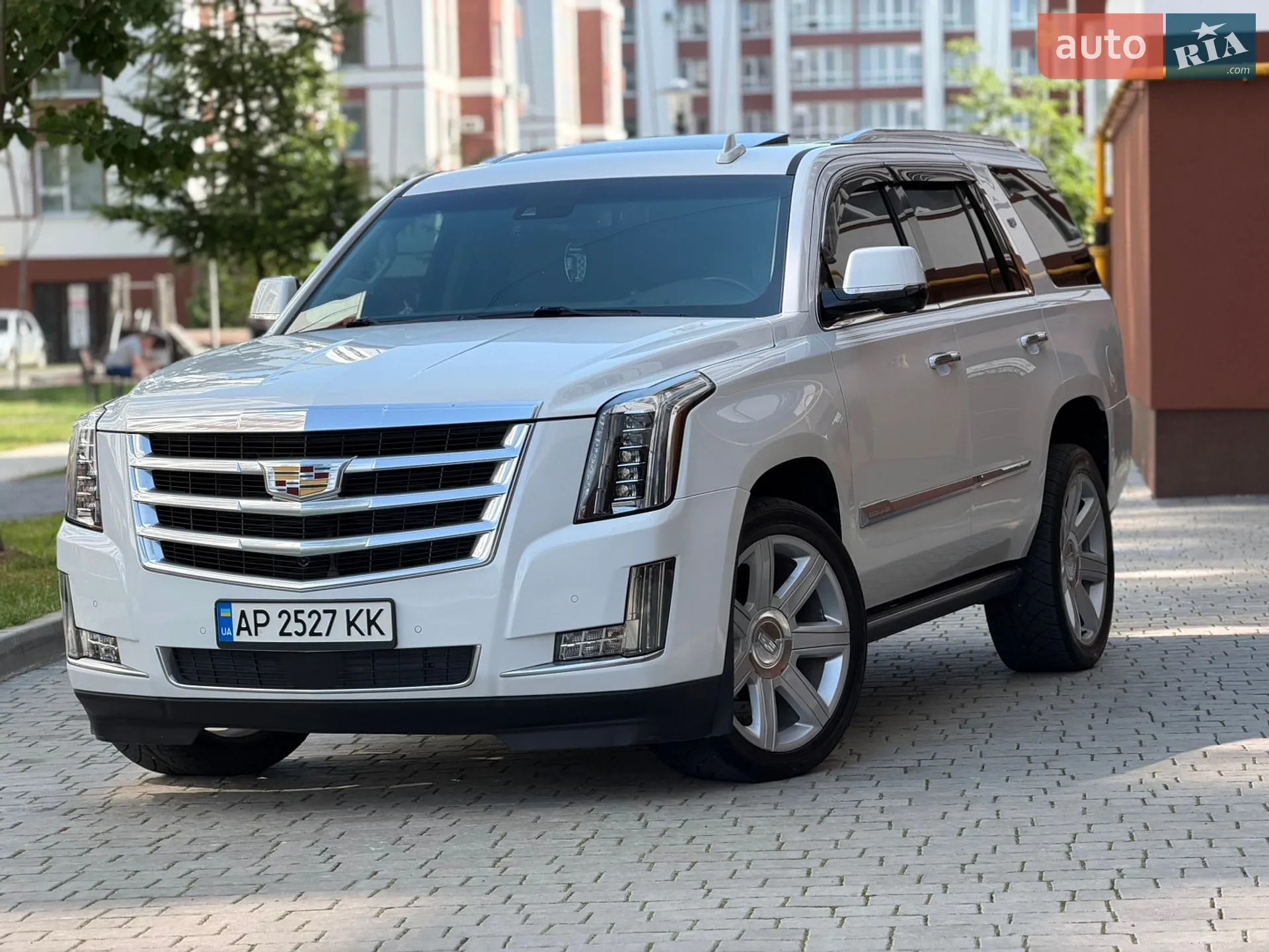 2016 Cadillac Escalade - мініатюра 3