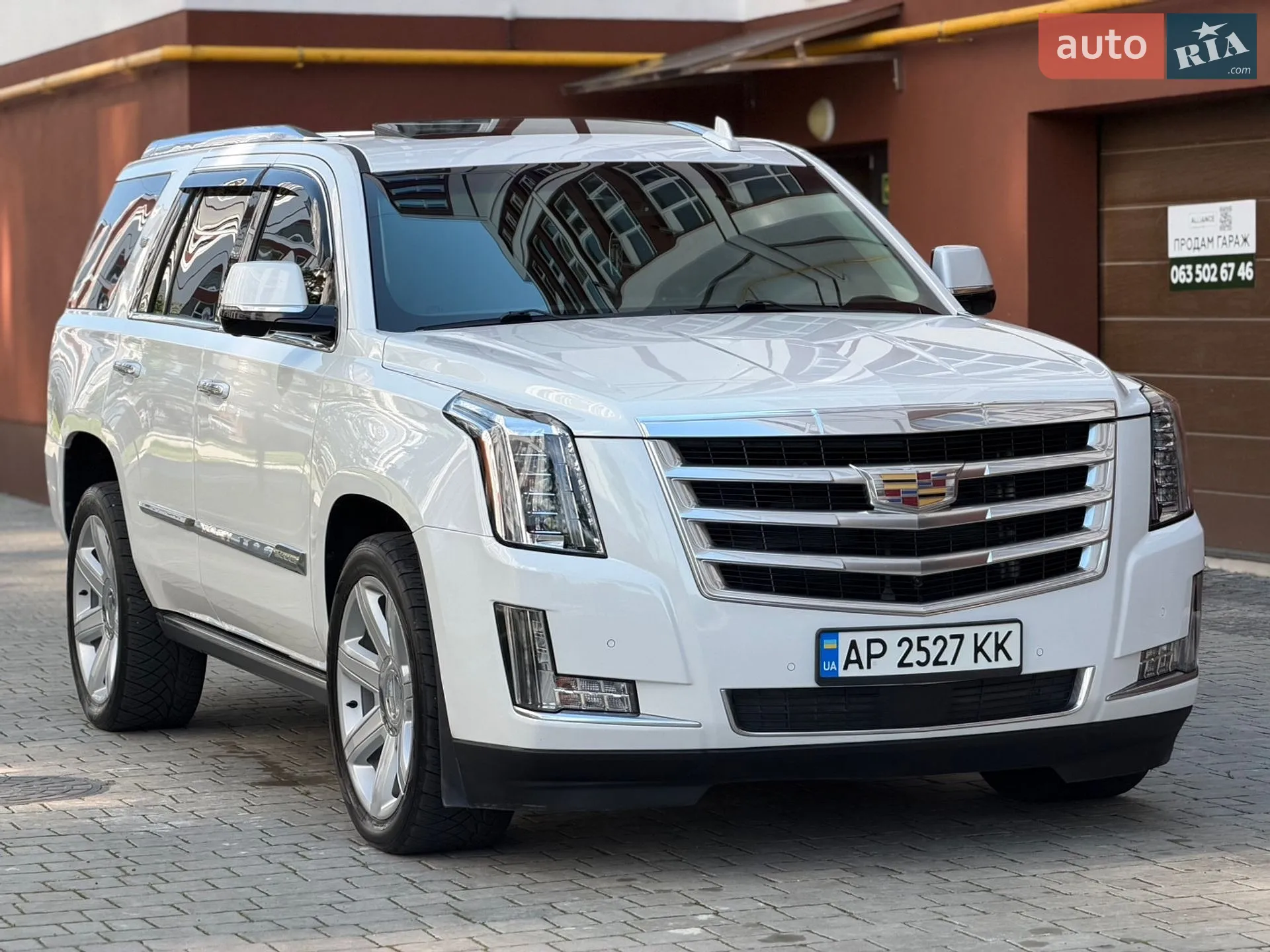 2016 Cadillac Escalade - мініатюра 11