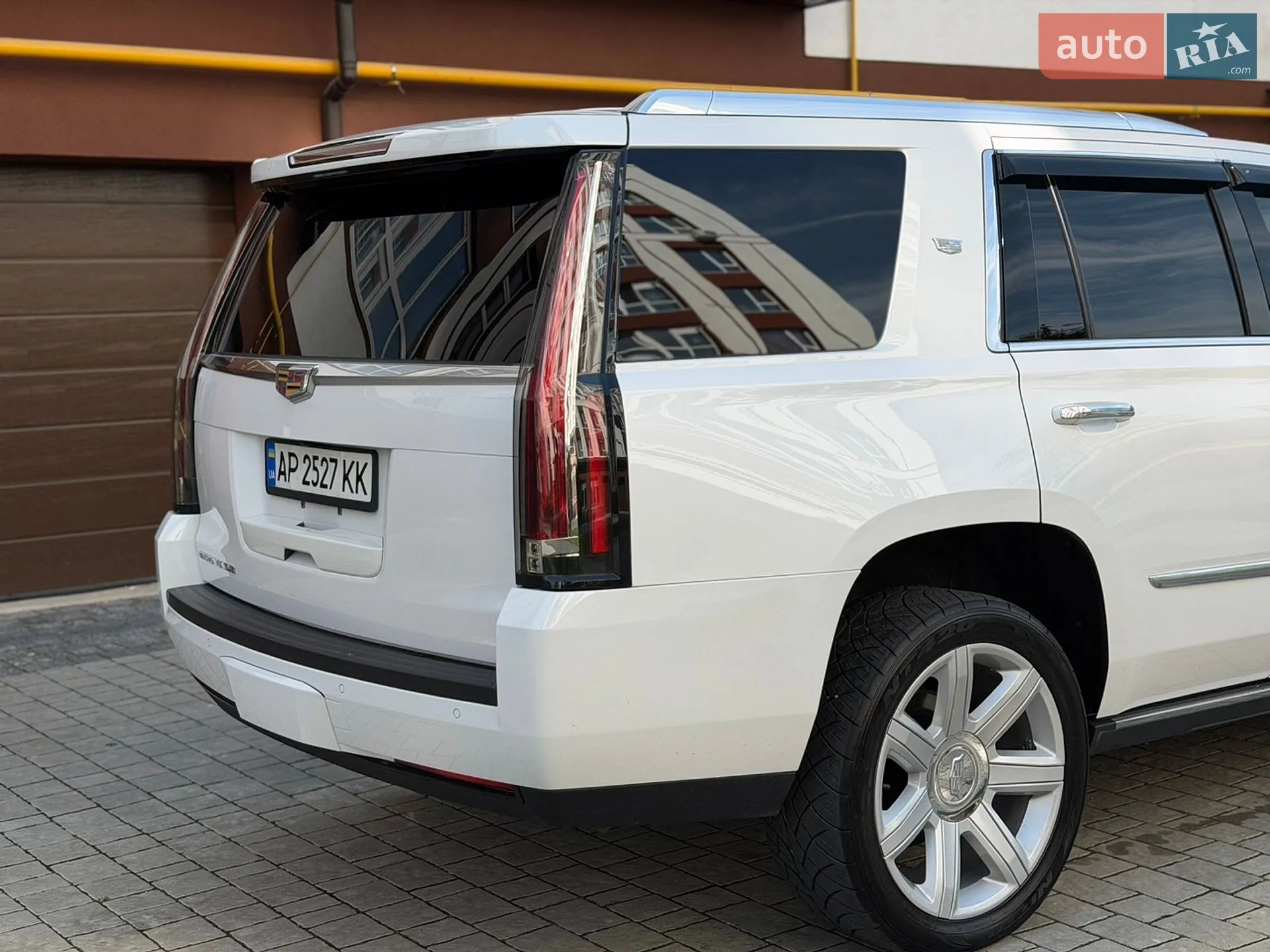 2016 Cadillac Escalade - мініатюра 23