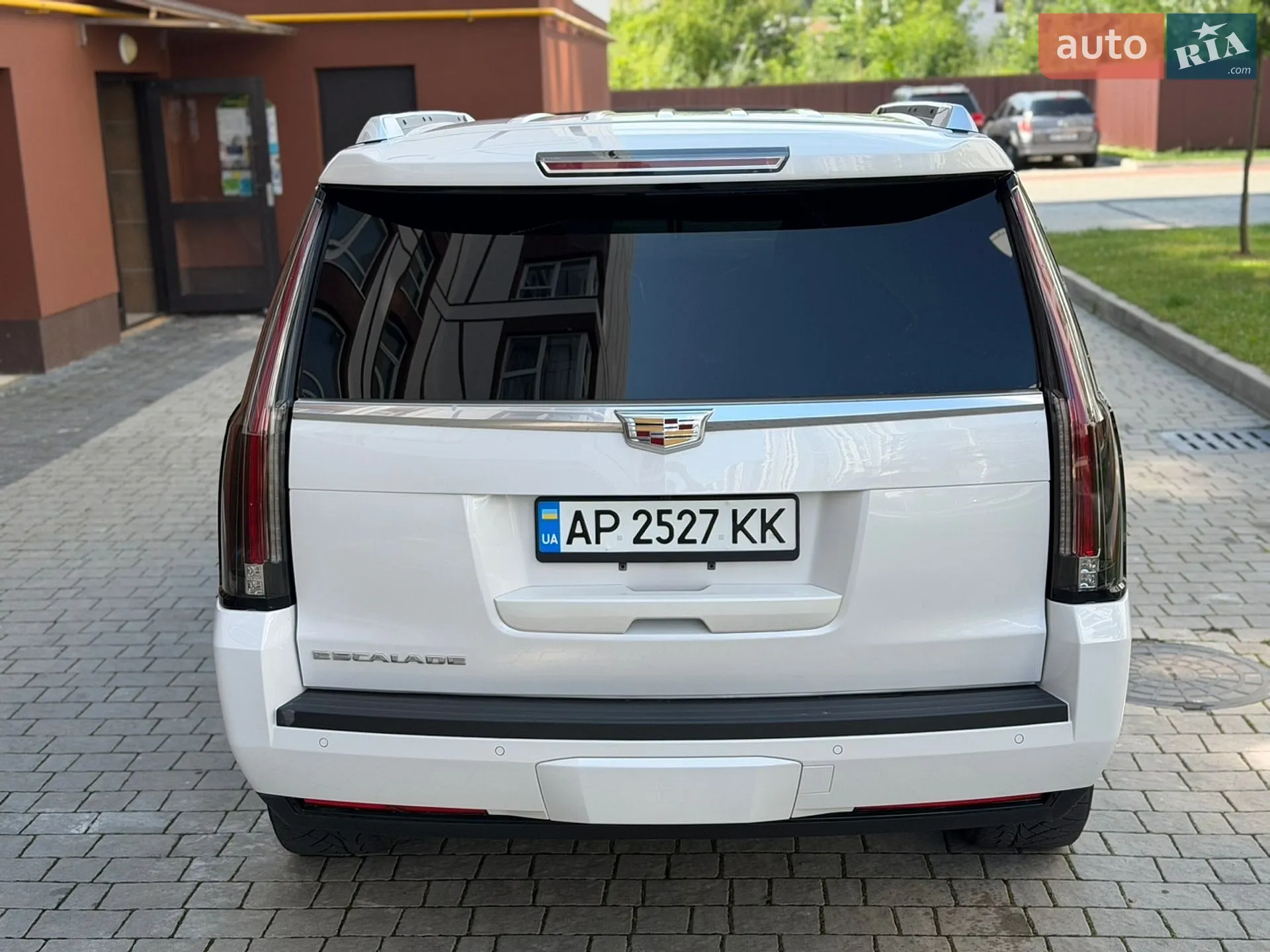 2016 Cadillac Escalade - мініатюра 28
