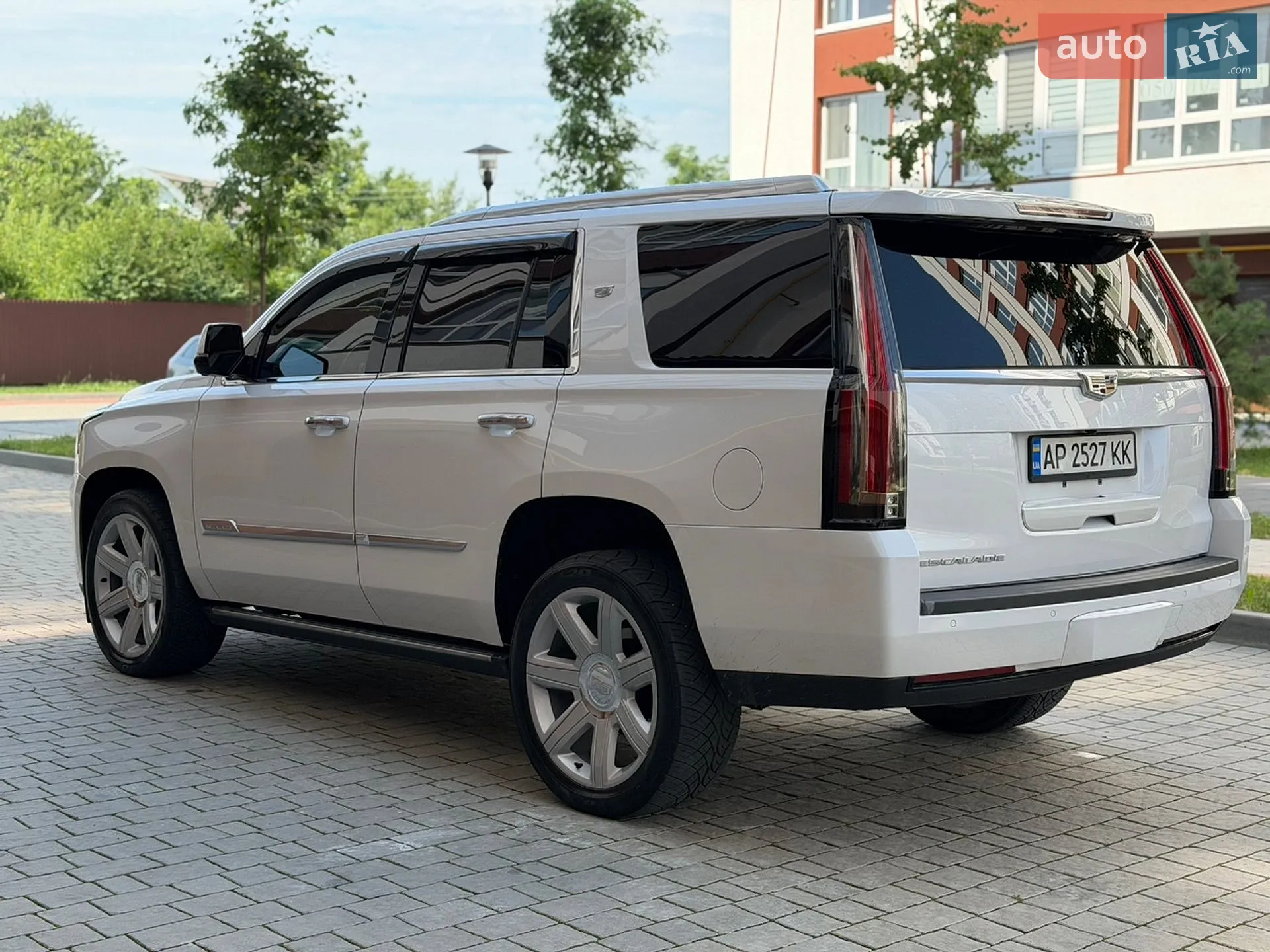 2016 Cadillac Escalade - мініатюра 31