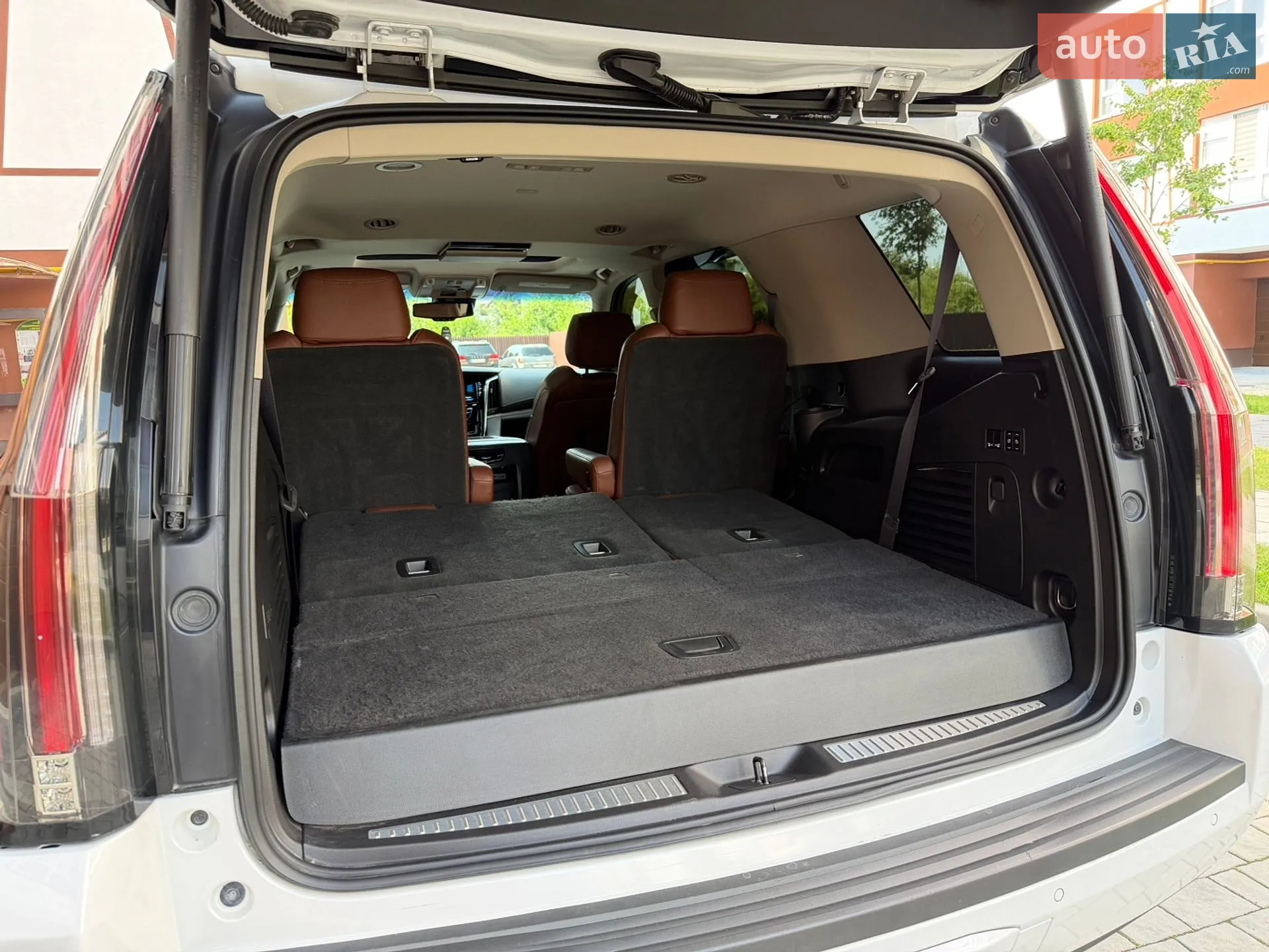 2016 Cadillac Escalade - мініатюра 60