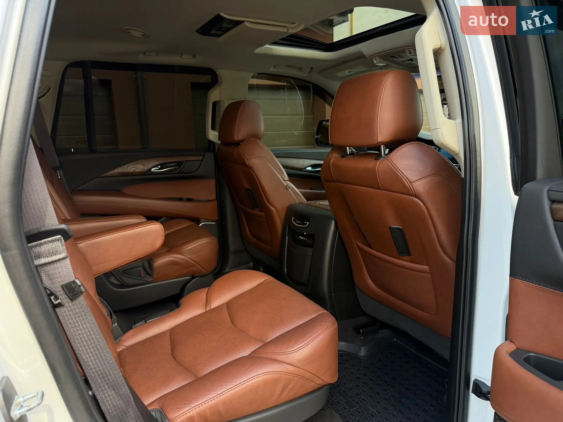 2016 Cadillac Escalade - мініатюра 72