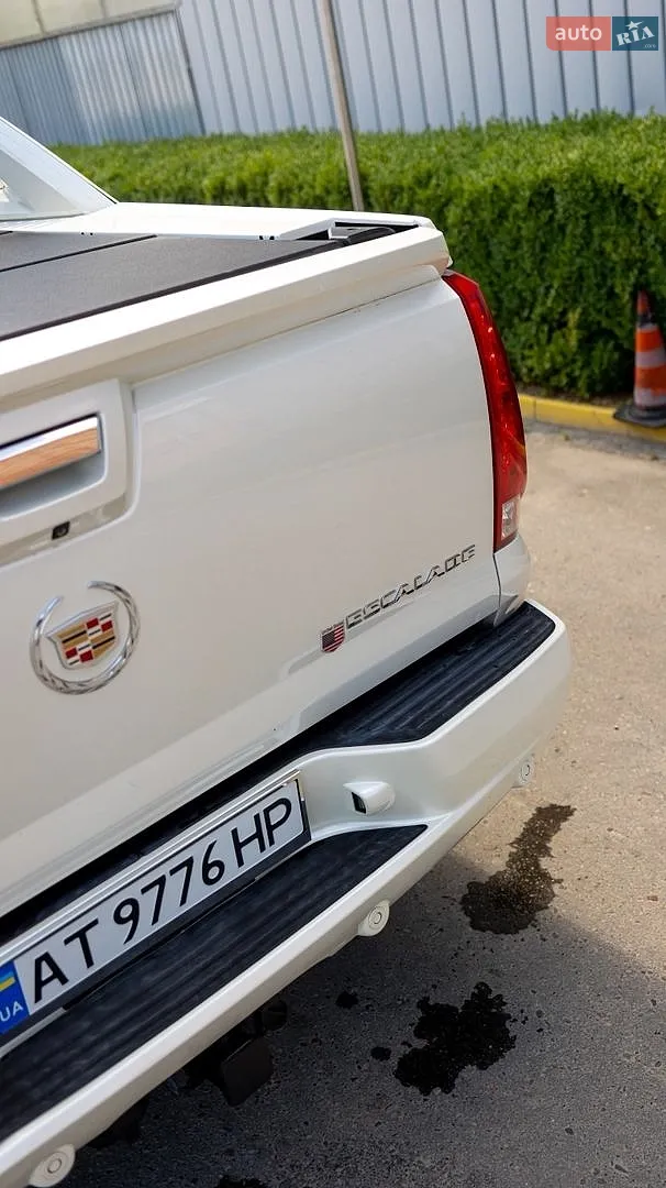 2012 Cadillac Escalade - мініатюра 11