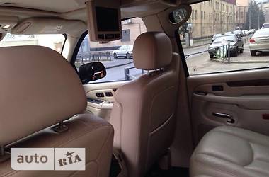 Внедорожник / Кроссовер Cadillac Escalade 2004 в 