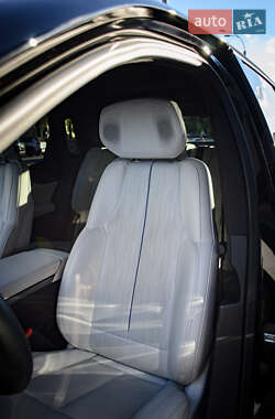 Внедорожник / Кроссовер Cadillac Lyriq 2023 в 