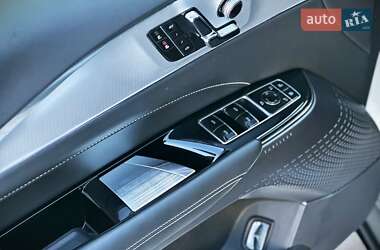 Внедорожник / Кроссовер Cadillac Lyriq 2024 в 