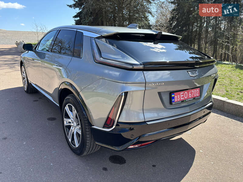 Внедорожник / Кроссовер Cadillac Lyriq 2023 в Житомире