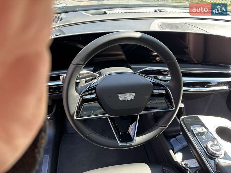 Внедорожник / Кроссовер Cadillac Lyriq 2023 в Житомире
