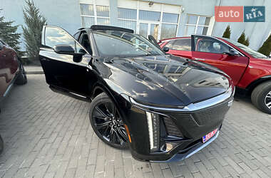Внедорожник / Кроссовер Cadillac Lyriq 2024 в 