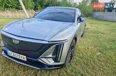 Фастбэк Cadillac Lyriq 2023 в 