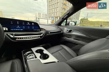 Внедорожник / Кроссовер Cadillac Lyriq 2023 в 