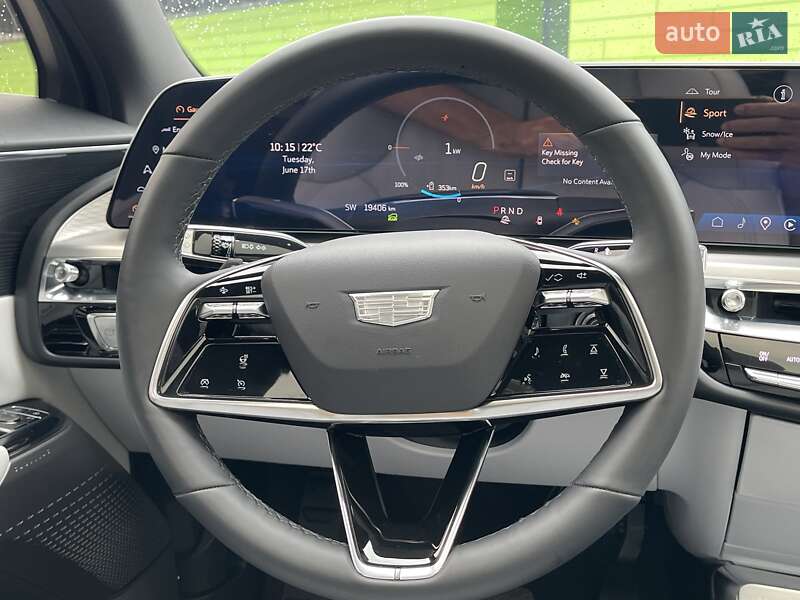 Внедорожник / Кроссовер Cadillac Lyriq 2023 в Киеве