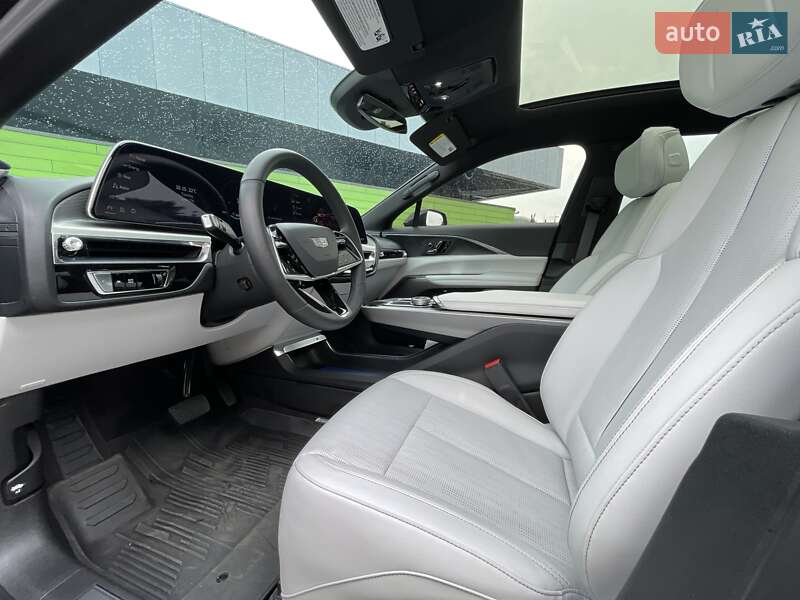 Внедорожник / Кроссовер Cadillac Lyriq 2023 в Киеве