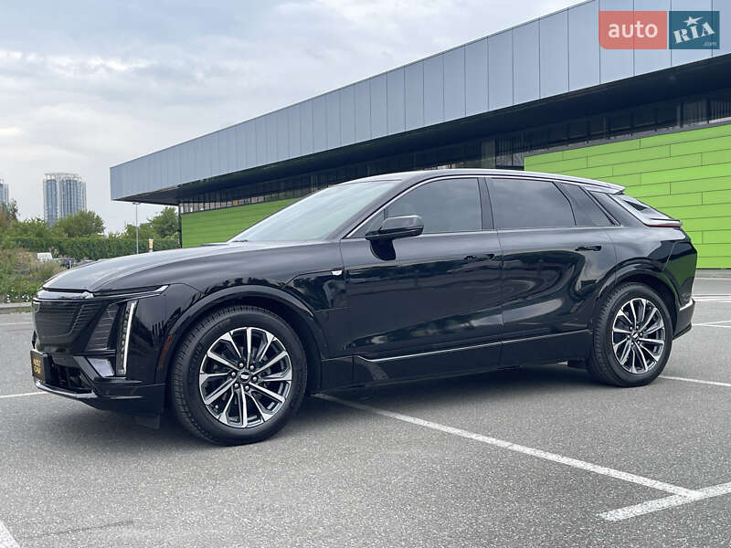 Внедорожник / Кроссовер Cadillac Lyriq 2023 в Киеве