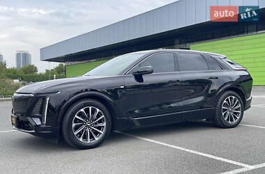 Внедорожник / Кроссовер Cadillac Lyriq 2023 в 