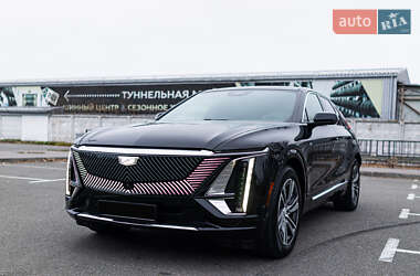 Позашляховик / Кросовер Cadillac Lyriq 2023 в 