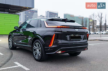 Позашляховик / Кросовер Cadillac Lyriq 2023 в 