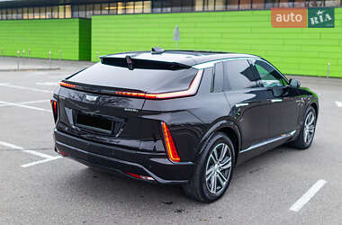 Позашляховик / Кросовер Cadillac Lyriq 2023 в 