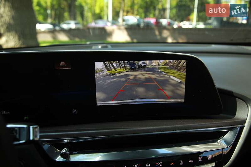 Внедорожник / Кроссовер Cadillac Lyriq 2024 в Харькове