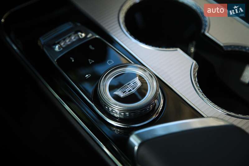 Внедорожник / Кроссовер Cadillac Lyriq 2024 в Харькове