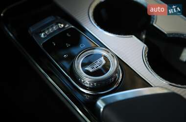 Внедорожник / Кроссовер Cadillac Lyriq 2024 в 