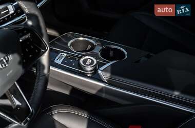 Внедорожник / Кроссовер Cadillac Lyriq 2022 в 