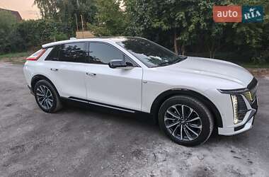 Внедорожник / Кроссовер Cadillac Lyriq 2024 в 