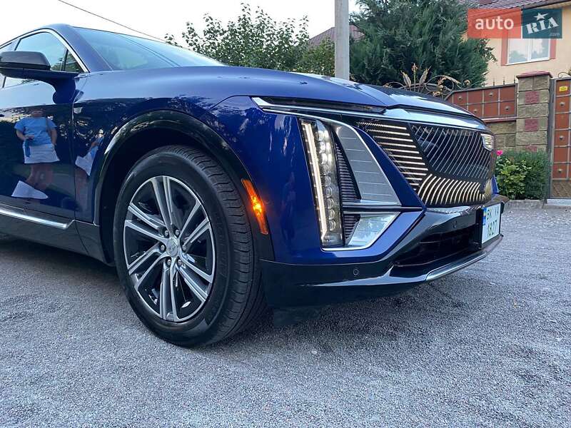 Внедорожник / Кроссовер Cadillac Lyriq 2023 в Ровно